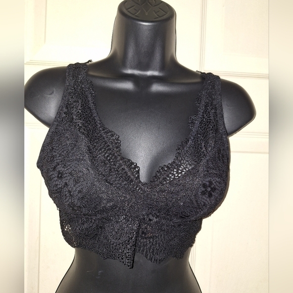 So lacy bra size medium - Picture 1 of 5